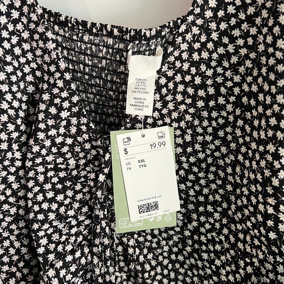 NWT H&M Floral Draped Blouse - Picture 5 of 8